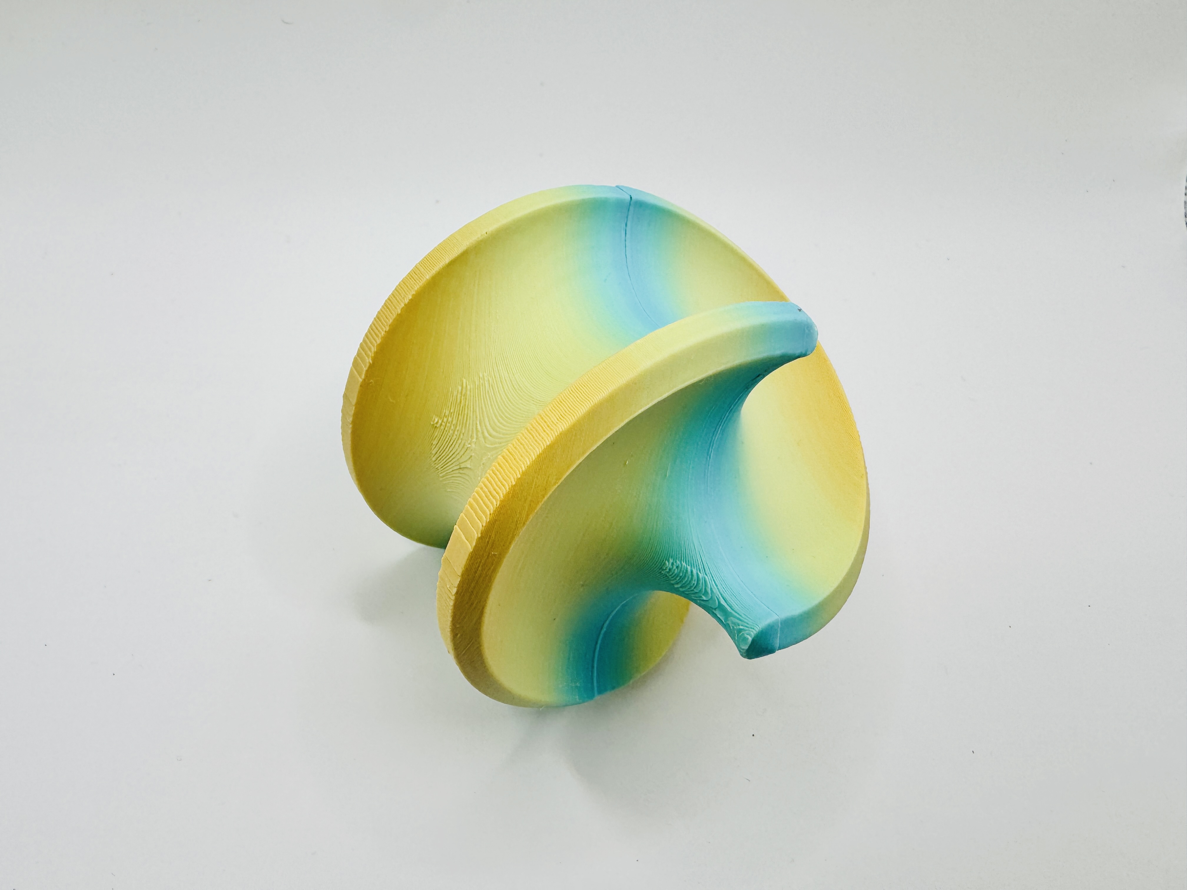 Sphericon – Mathematical Rolling Sculpture