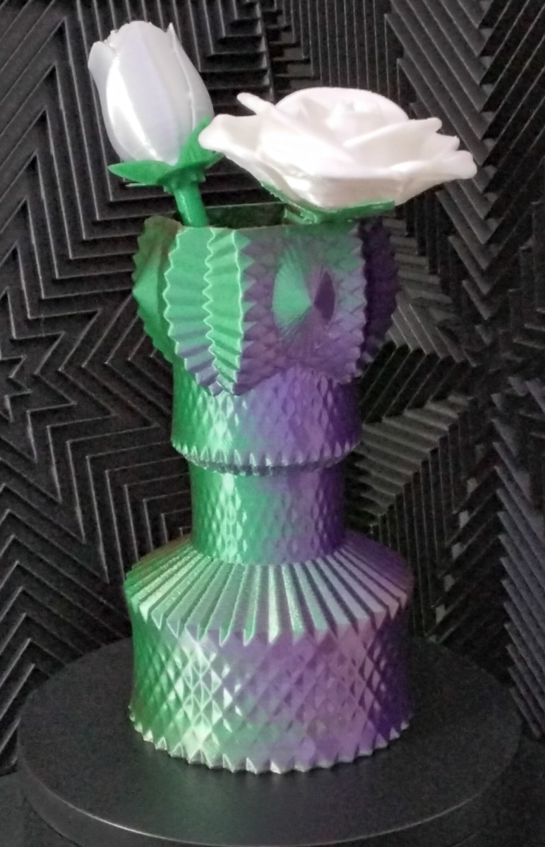 Mace Vase