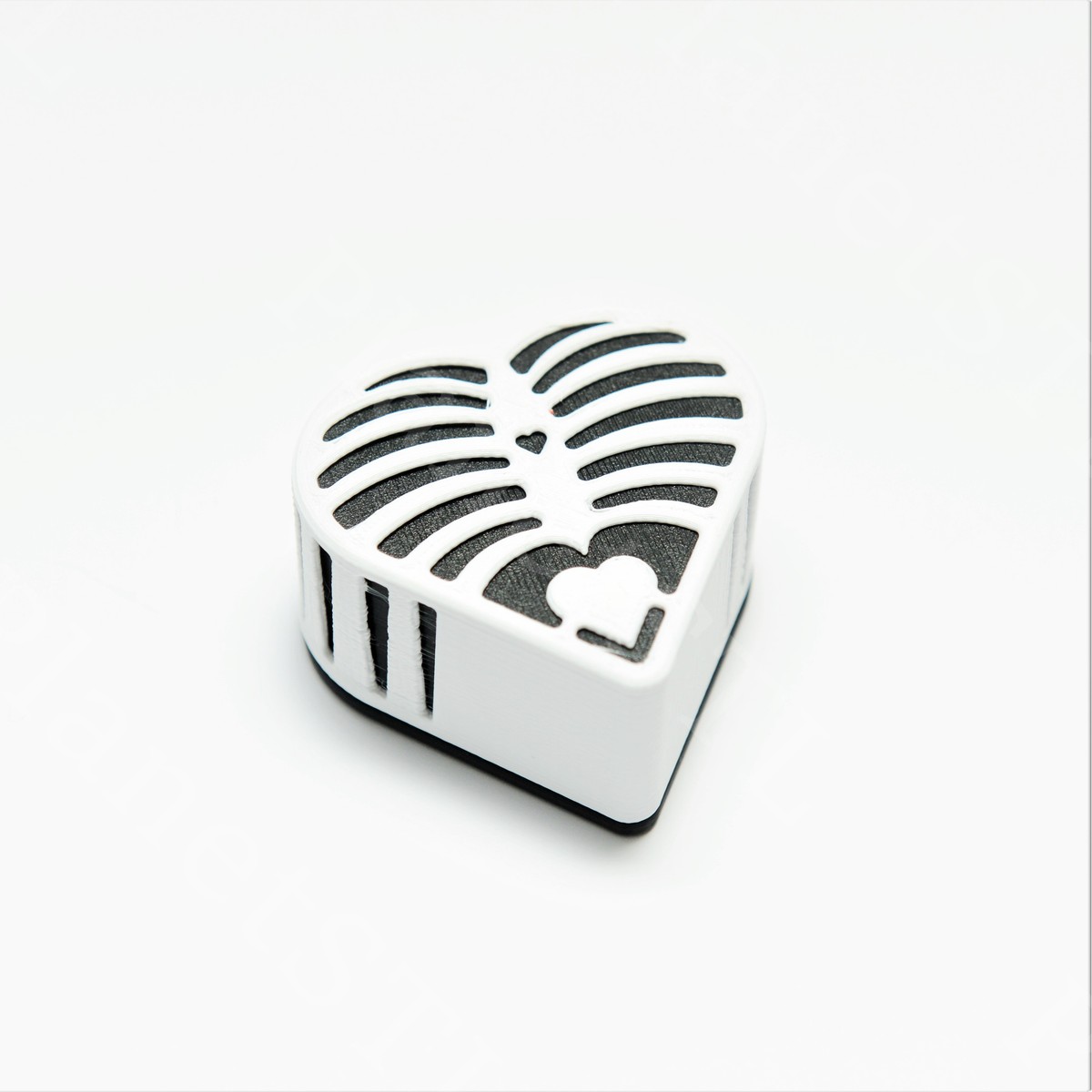 Clockspring3D 891 Skeleton Heart Box PlanetSTL